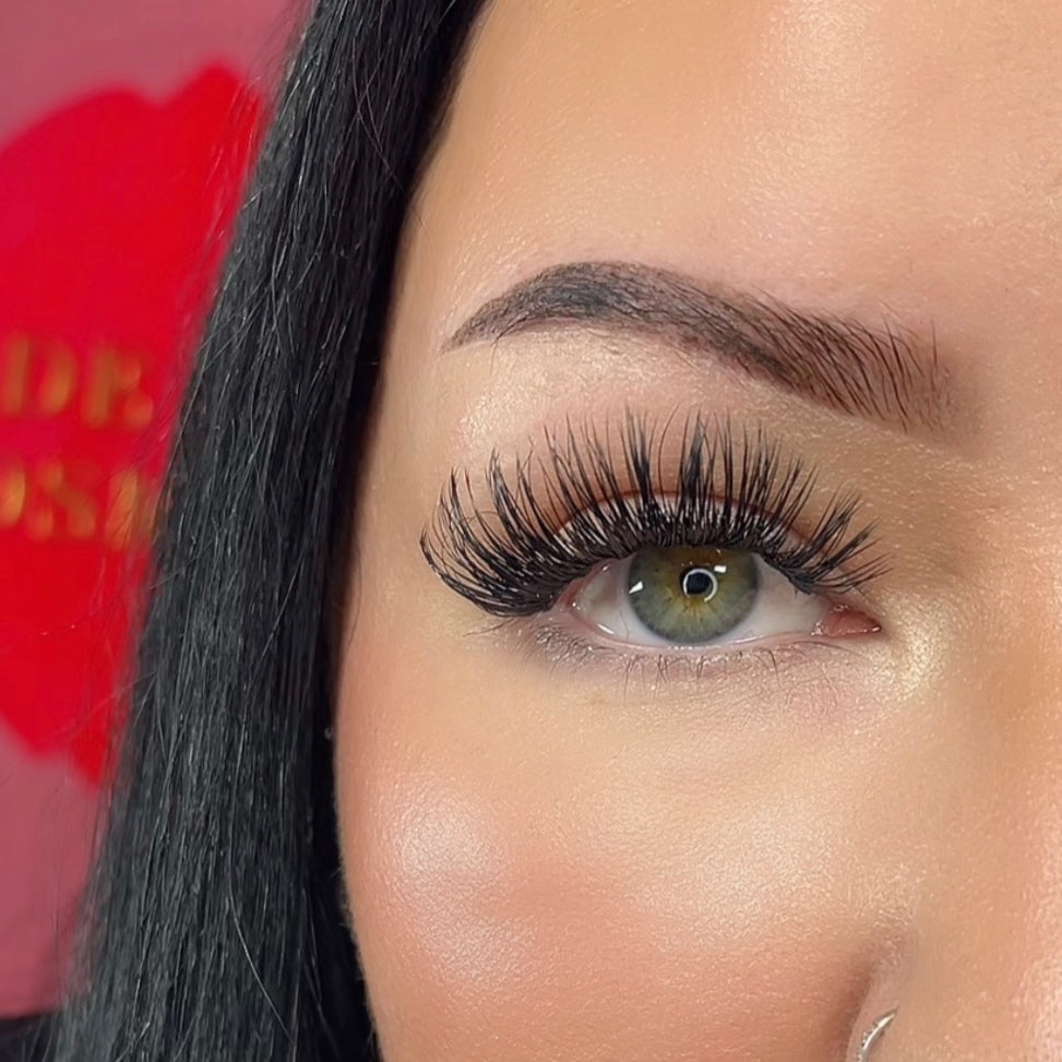 Easy peasy individual lashes mega volume