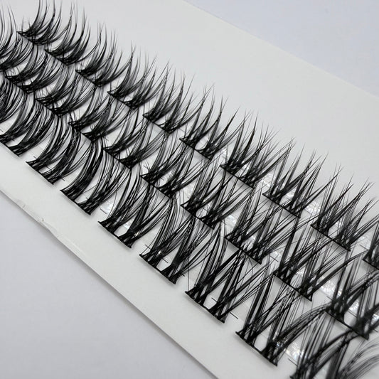Easy peasy cluster lashes style JAC03
