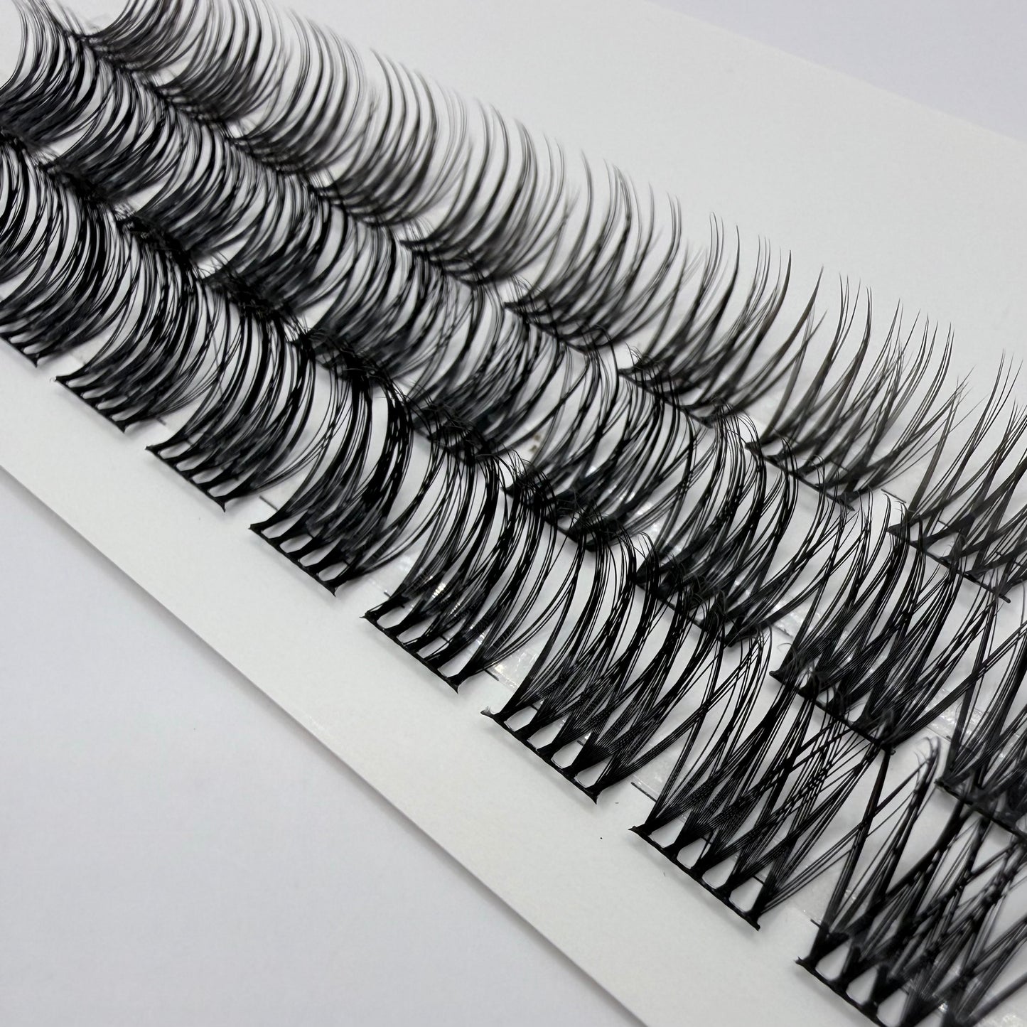Easy peasy cluster lashes style JAC04