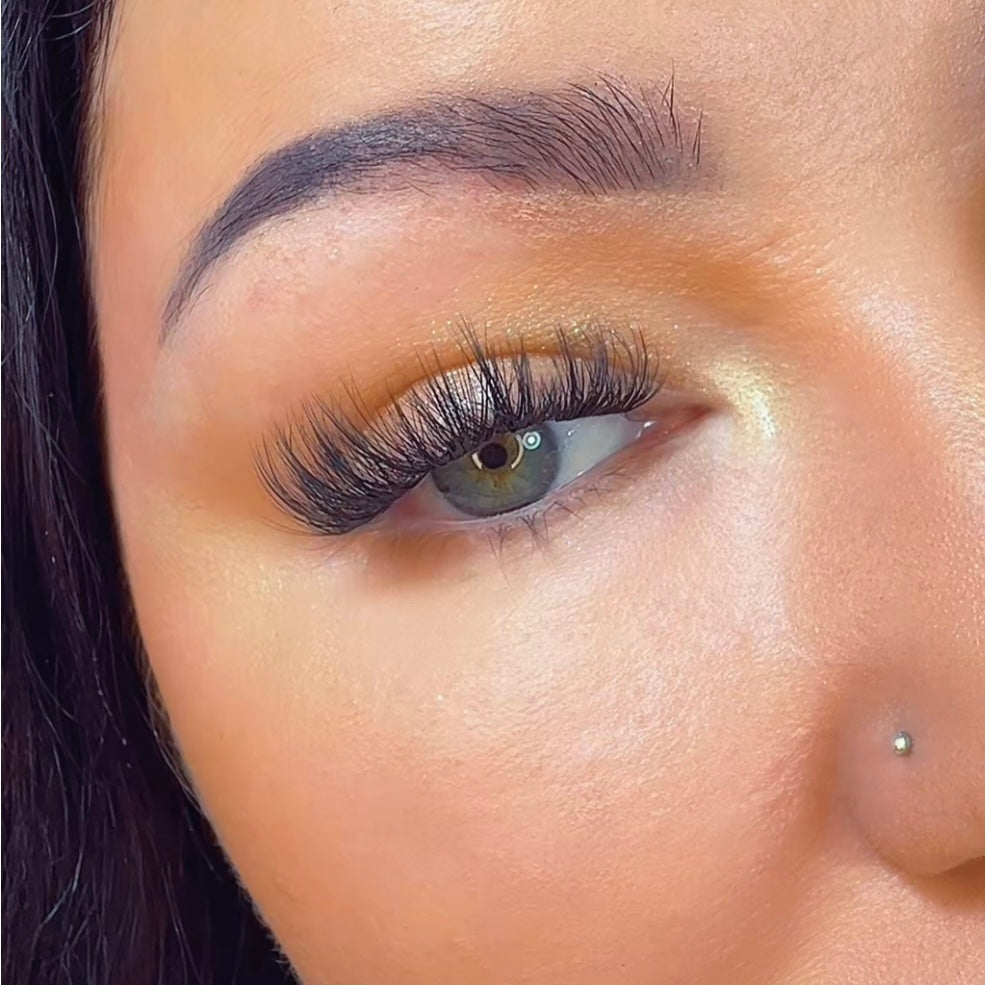 Easy peasy cluster lashes style JAC03